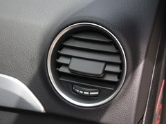 2012款 C63 6.2L AMG Coupe 动感型