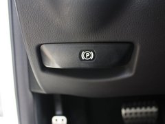 2012款 C63 6.2L AMG Coupe 动感型