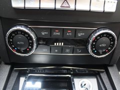 2012款 C63 6.2L AMG Coupe 动感型
