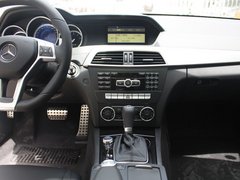 2012款 C63 6.2L AMG Coupe 动感型