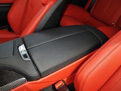2013款 4.4T DCT Coupe