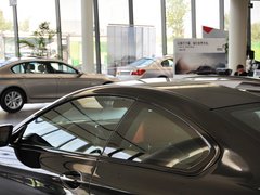 2013款 4.4T DCT Coupe