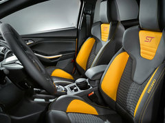 2013款 ST 2.0T 手动 橙色版