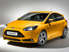 2013款 ST 2.0T 手动 橙色版