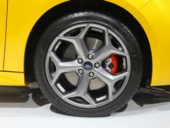 2013款 ST 2.0T 手动 橙色版