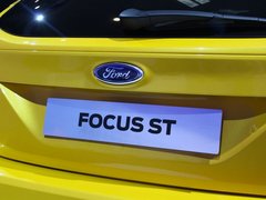 2013款 ST 2.0T 手动 橙色版