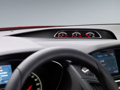 2013款 ST 2.0T 手动 橙色版