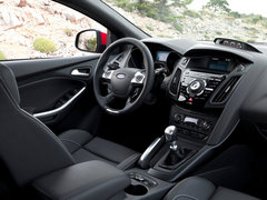 2013款 ST 2.0T 手动 橙色版