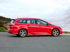 2013款 ST 2.0T 手动 橙色版