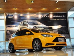2013款 ST 2.0T 手动 橙色版