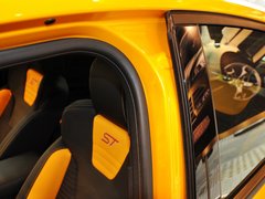 2013款 ST 2.0T 手动 橙色版