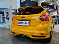 2013款 ST 2.0T 手动 橙色版