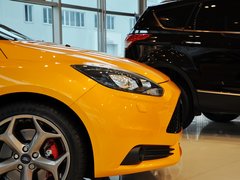 2013款 ST 2.0T 手动 橙色版