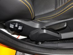 2013款 ST 2.0T 手动 橙色版