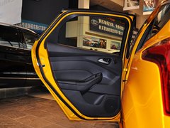 2013款 ST 2.0T 手动 橙色版
