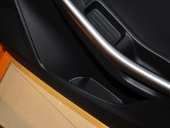 2013款 ST 2.0T 手动 橙色版