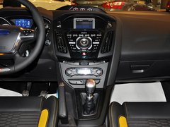 2013款 ST 2.0T 手动 橙色版