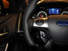 2013款 ST 2.0T 手动 橙色版
