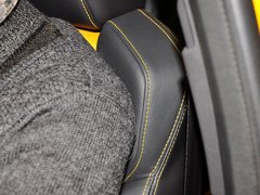 2013款 ST 2.0T 手动 橙色版