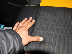 2013款 ST 2.0T 手动 橙色版