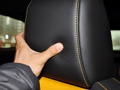 2013款 ST 2.0T 手动 橙色版