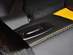 2013款 ST 2.0T 手动 橙色版