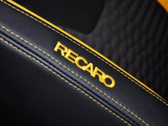 2013款 ST 2.0T 手动 橙色版