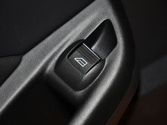2013款 ST 2.0T 手动 橙色版