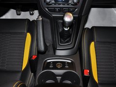 2013款 ST 2.0T 手动 橙色版