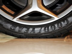 2013款 ST 2.0T 手动 橙色版