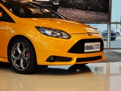 2013款 ST 2.0T 手动 橙色版