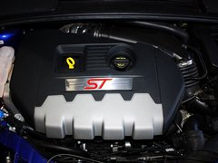 2013款 ST 2.0T 手动 橙色版