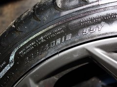 2013款 ST 2.0T 手动 橙色版