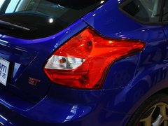 2013款 ST 2.0T 手动 橙色版