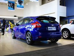 2013款 ST 2.0T 手动 橙色版