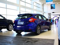 2013款 ST 2.0T 手动 橙色版