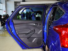 2013款 ST 2.0T 手动 橙色版