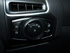 2013款 ST 2.0T 手动 橙色版