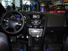 2013款 ST 2.0T 手动 橙色版