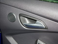 2013款 ST 2.0T 手动 橙色版