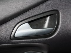 2013款 ST 2.0T 手动 橙色版