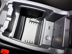 2013款 ST 2.0T 手动 橙色版