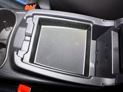 2013款 ST 2.0T 手动 橙色版