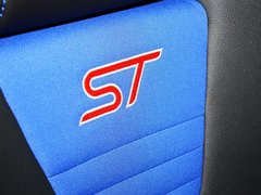 2013款 ST 2.0T 手动 橙色版