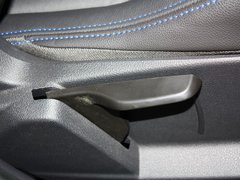 2013款 ST 2.0T 手动 橙色版