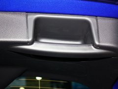 2013款 ST 2.0T 手动 橙色版