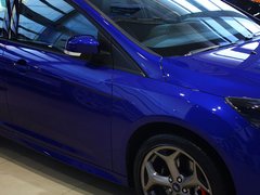 2013款 ST 2.0T 手动 橙色版