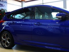 2013款 ST 2.0T 手动 橙色版