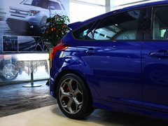 2013款 ST 2.0T 手动 橙色版