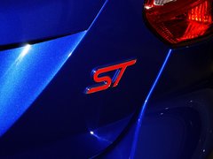 2013款 ST 2.0T 手动 橙色版